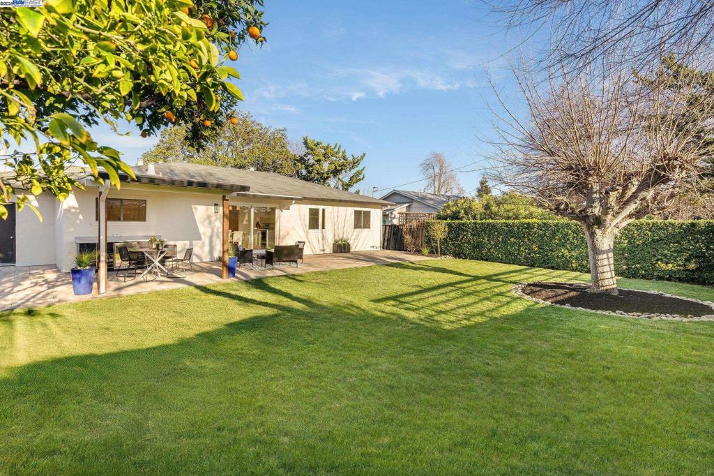 VILLAGE - Residential