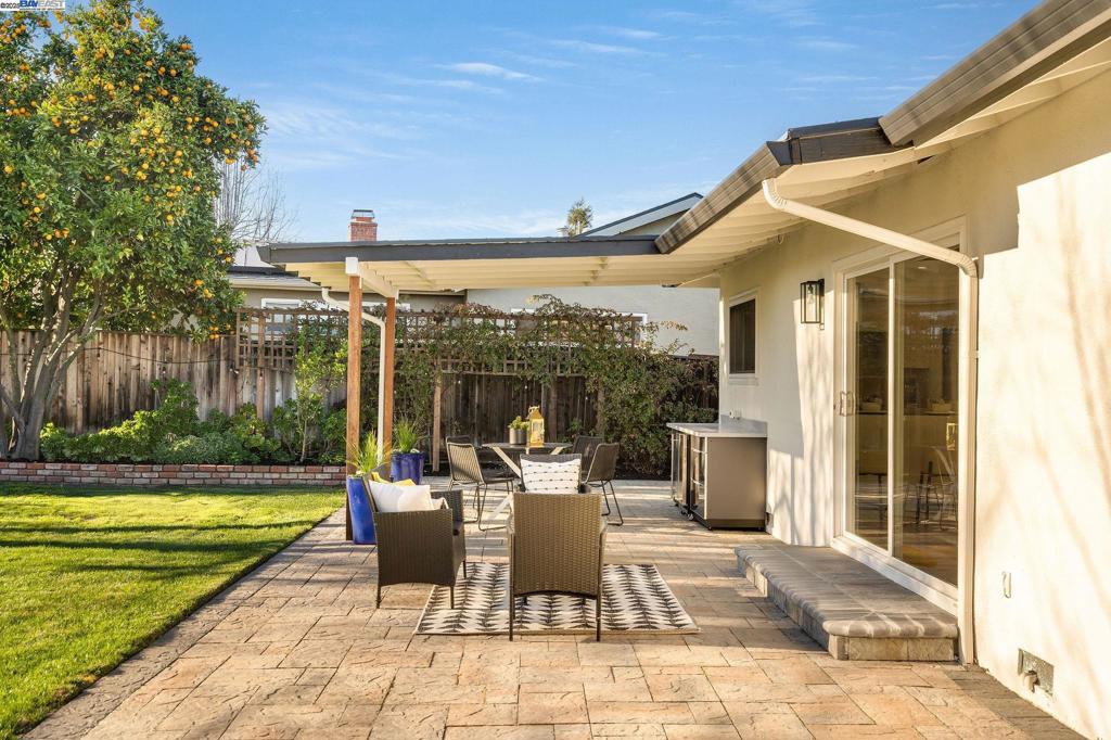 VILLAGE - Residential