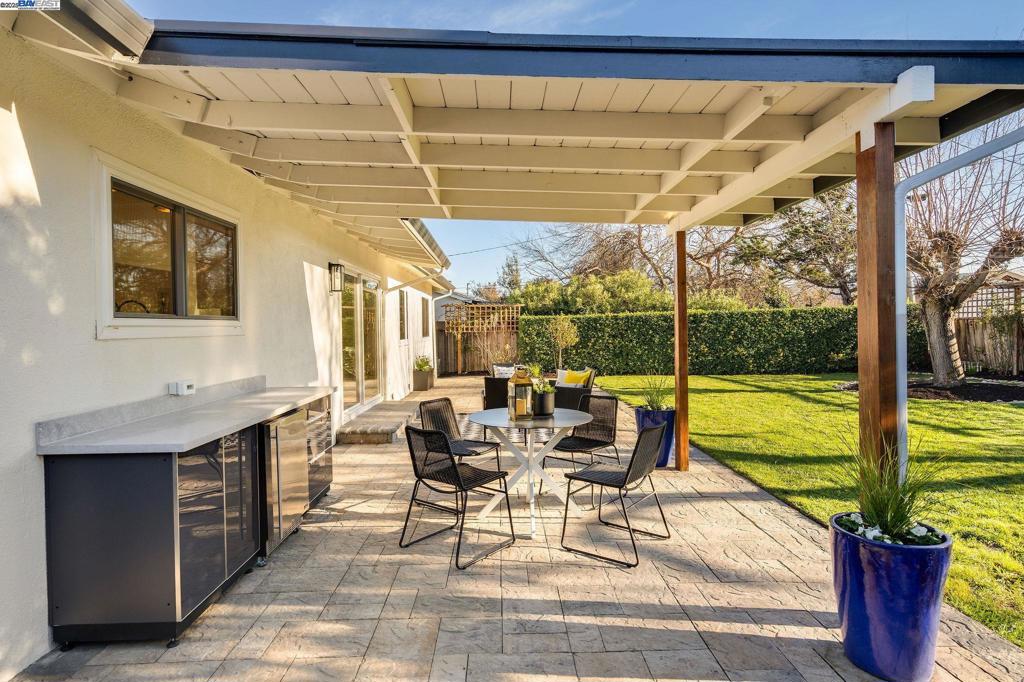 VILLAGE - Residential