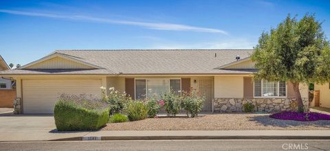 1541 W Montrose Avenue Hemet CA 92543