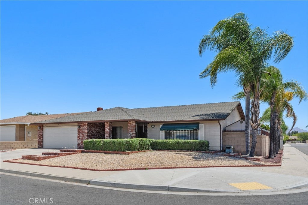 27166 Dahlia Ct