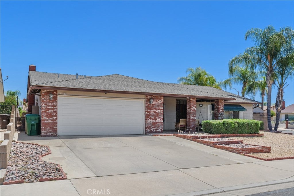27166 Dahlia Ct