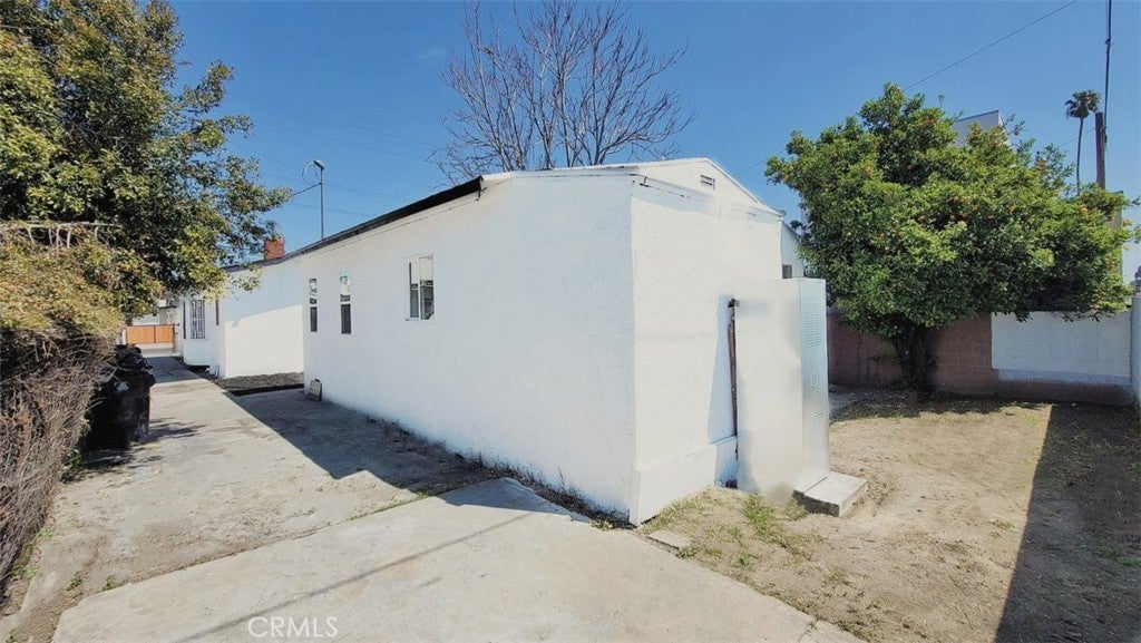242 W 58th