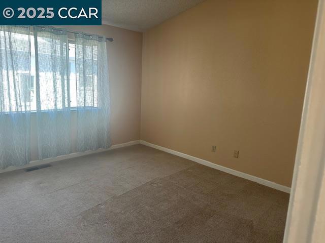 OAKROILLAS - Residential Lease