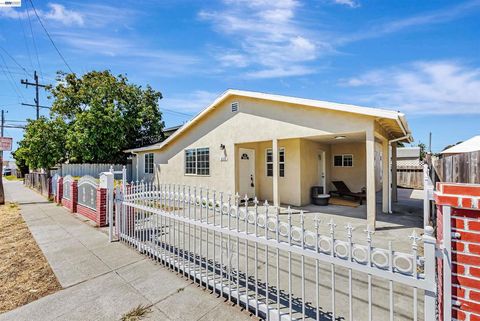 Photo of 1111 Stonington Ave Ave, San Pablo, CA 94806 (MLS # 41134905)