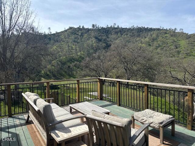 2841 Black Horse Lane