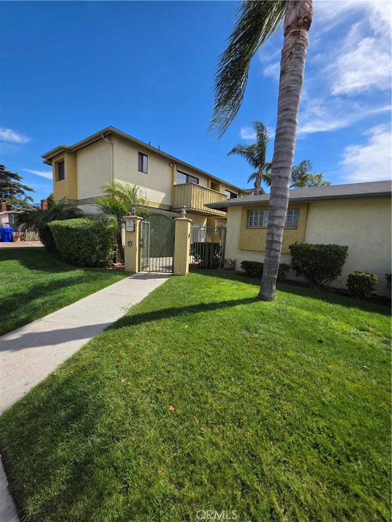 201 Twin Oaks Ave