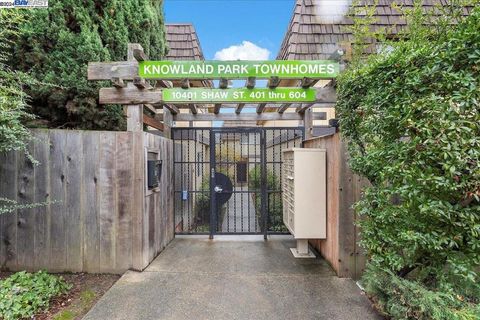 Photo of 10401 Shaw St St #401, Oakland, CA 94605 (MLS # 41075547)