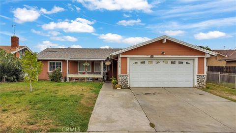 Photo of 14328 Houston Dr, Moreno Valley, CA 92553 (MLS # DW26030889)