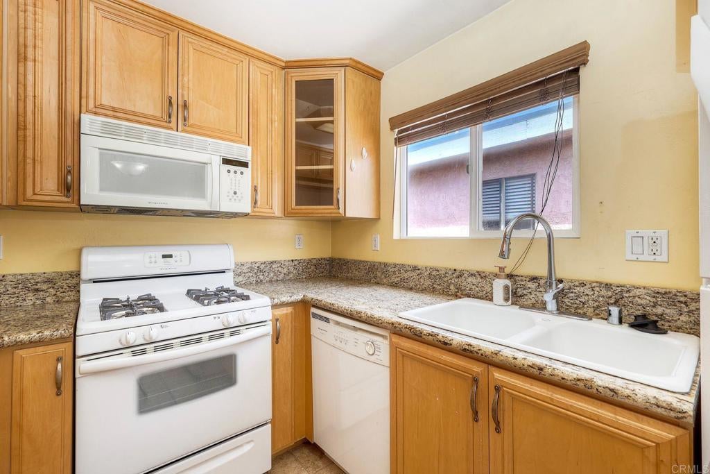 4431 32nd Street #7