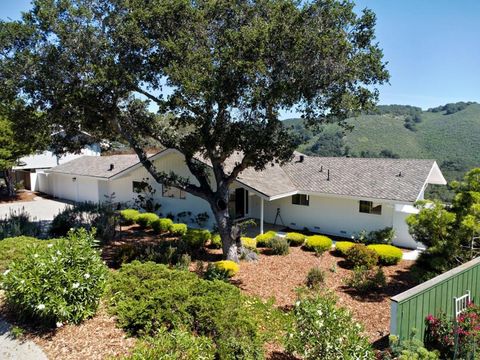 Photo of 25485 Via Paloma, Carmel, CA 93923 (MLS # ML82042444)