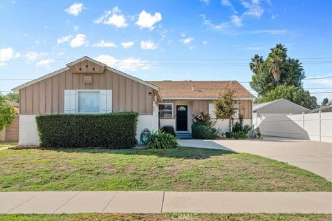 Photo of 8131 Garden Grove, Reseda, CA 91335 (MLS # WS25250382)