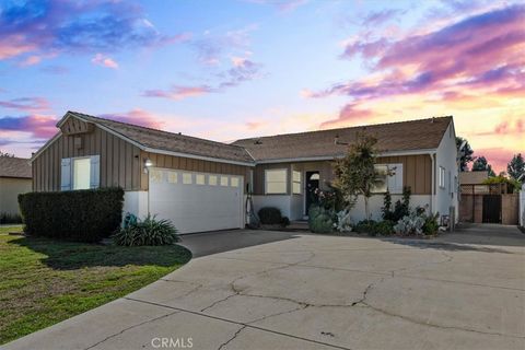 Photo of 8131 Garden Grove, Reseda, CA 91335 (MLS # WS25250382) Photo of 8131 Garden Grove, Reseda, CA 91335 (MLS # WS25250382)