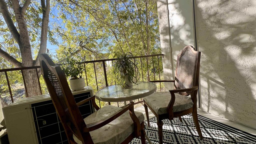 6330 Genesee Ave 213