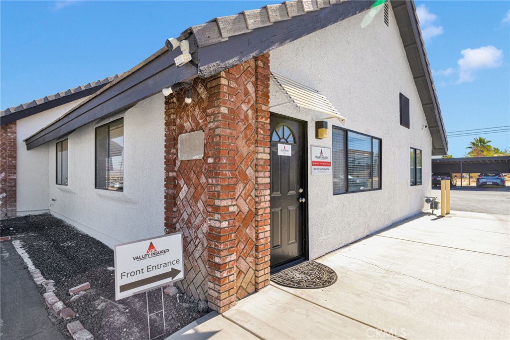18275 Bear Valley