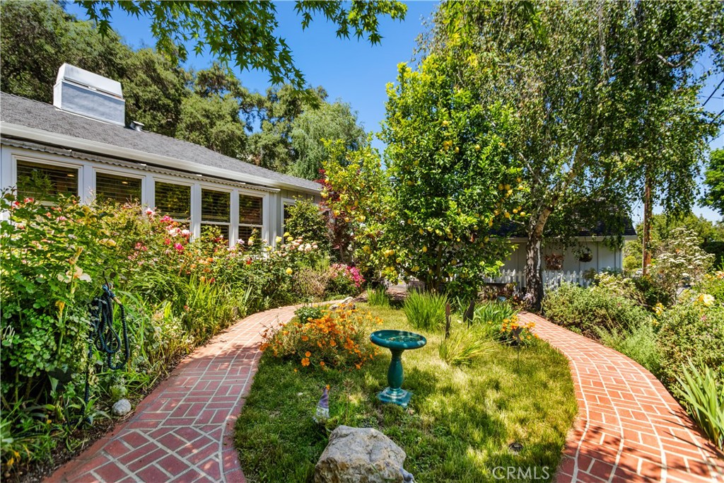 3819 Goodland Avenue