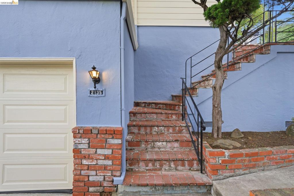 2135 2135 173rd Avenue