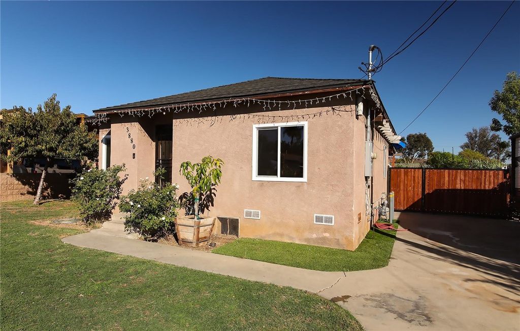 Photo of 3880 Fox Tail Ln, Jurupa Valley, CA 92509 (MLS # CV25244489)