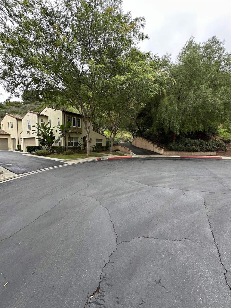 882 Sunset Place