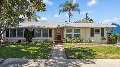 Photo of 9624 Oso Avenue, Chatsworth, CA 91311 (MLS # SR26156933)