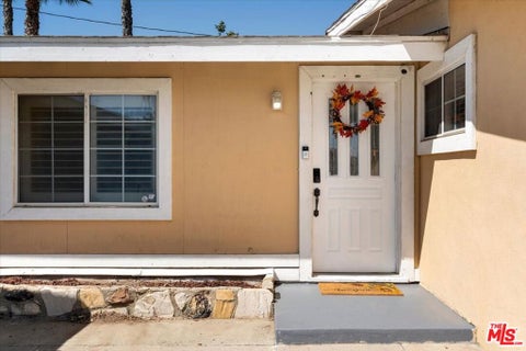 Photo of 642 N Pine Avenue, Rialto, CA 92376 (MLS # 26985901)