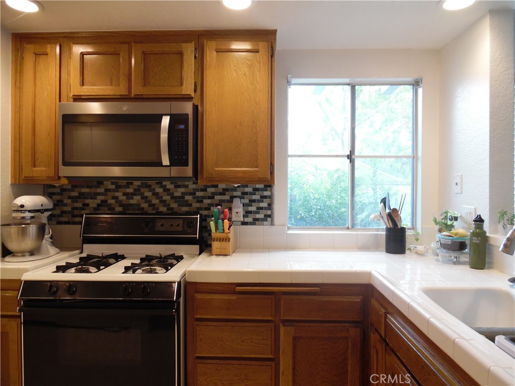 Indian Oaks ATT (220) - Residential