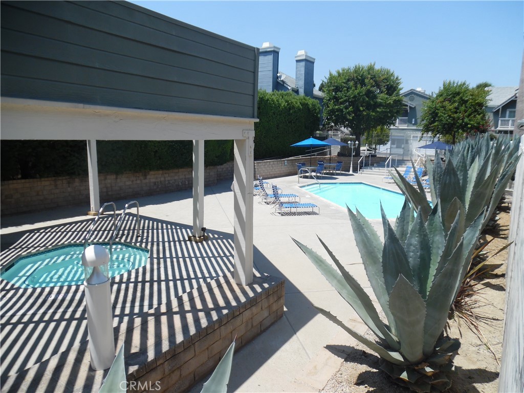 Indian Oaks ATT (220) - Residential