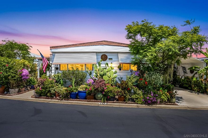 Welcome to Cascade Park!! A 55+ resident owned mobile/manufactured home community. With a socially active clubhouse and plenty of community participation. Amenities include a salt water pool, spa, and recreational facilities. You'll be connected to an active HOA board, with good management!! Enjoy this unique location near the post office, restaurants, and organic food store. Quiet neighborhood and great community activities for all residents. Yes, animals are allowed. All pets must be park approved. Your equity share is an investment that will benefit you in the future. Come and take a look!!   MOTIVATED SELLER!!