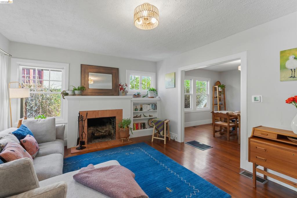 Properties 4 3106 Kingsland