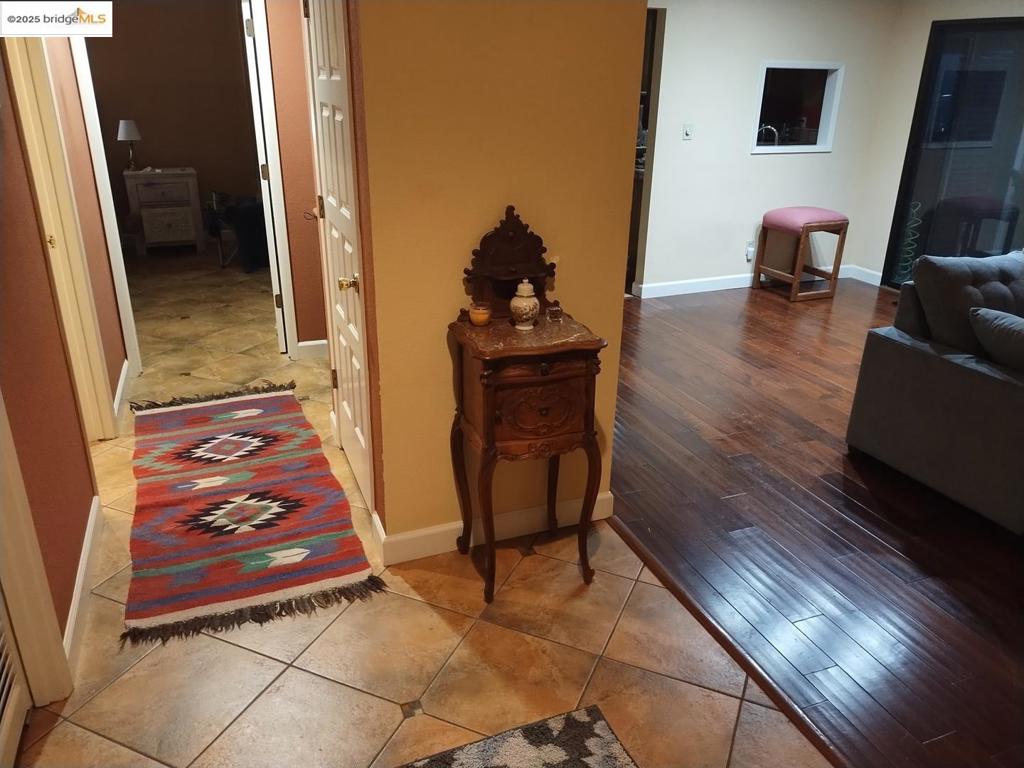 3201 Swallows Nest DR