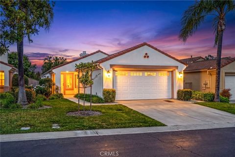 Photo of 40632 Corte Albara, Murrieta, CA 92562 (MLS # SW26093496)