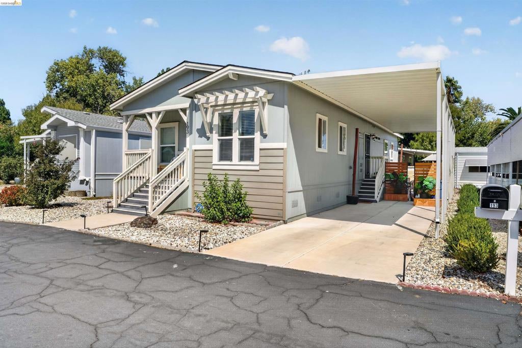 193 Kona Cir