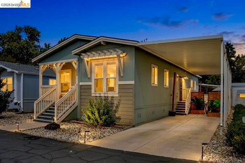 Photo of 193 Kona Cir Cir, Pittsburg, CA 94565 (MLS # 41148308)