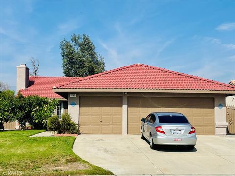 Photo of 15162 Cambria Street, Fontana, CA 92335 (MLS # HD25247221)