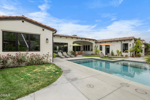 Tiny photo for 1038 Scenic Way Drive, Ventura, CA 93003 (MLS # V1-35615)