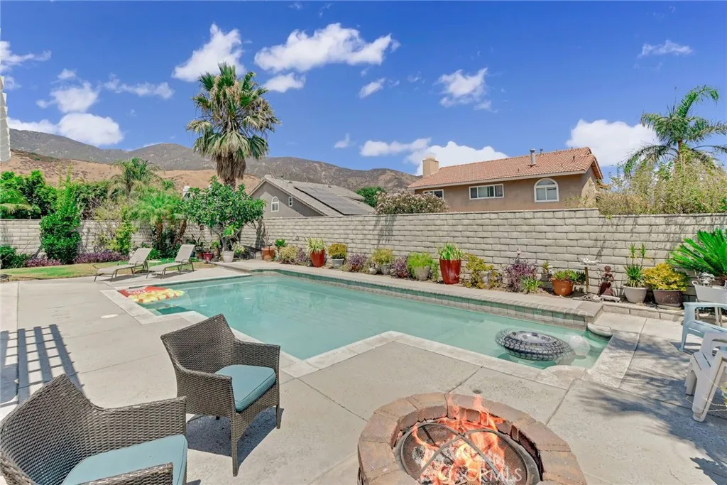 San Bernardino, California 92407, United States, 5 Bedrooms Bedrooms, ,3 BathroomsBathrooms,Residential,Active,186476