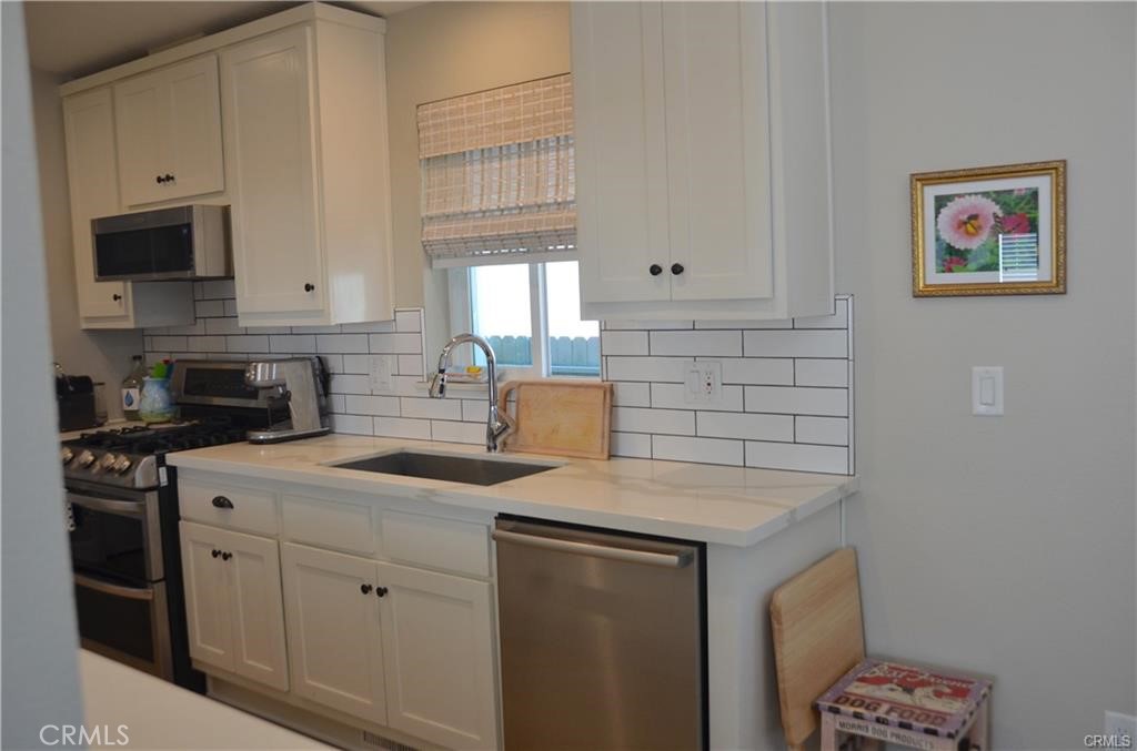 298 Lexington Circle