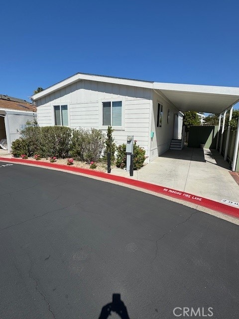 298 Lexington Circle
