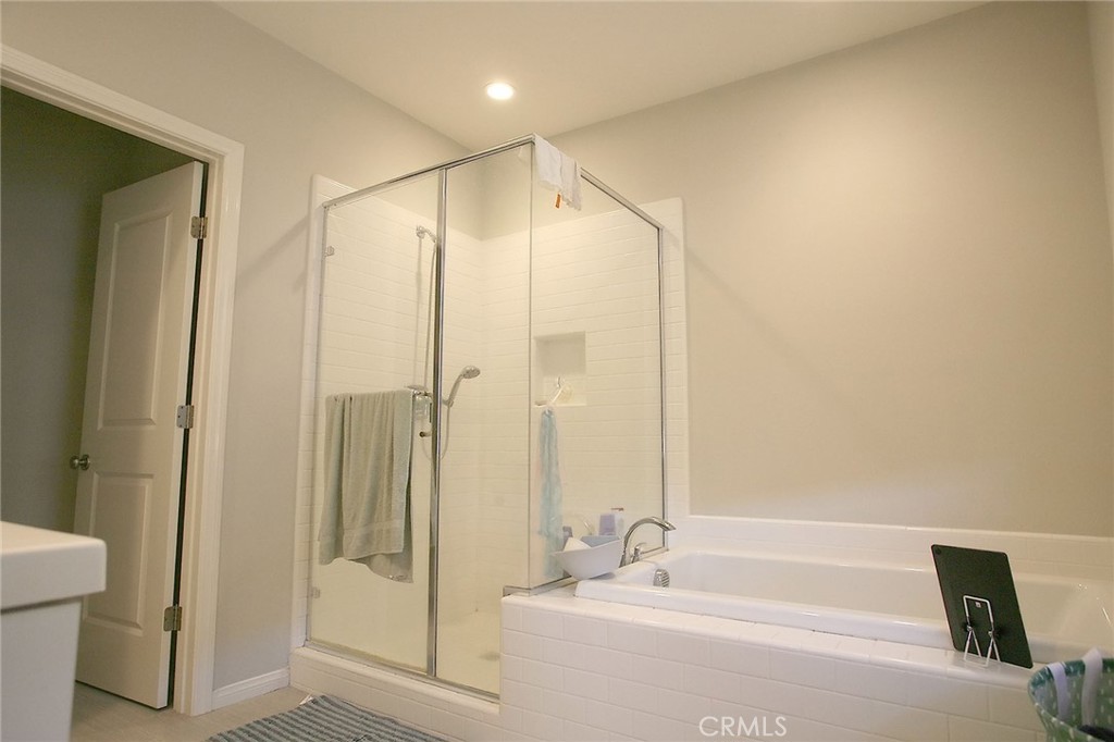 Tristania - Residential Lease