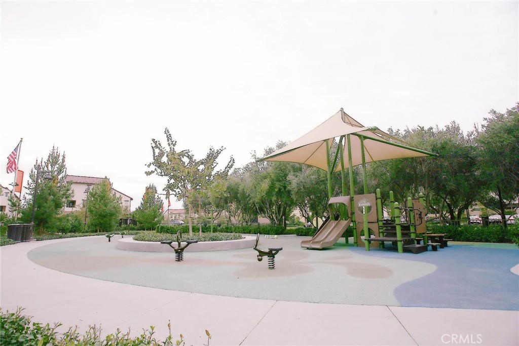 Tristania - Residential Lease