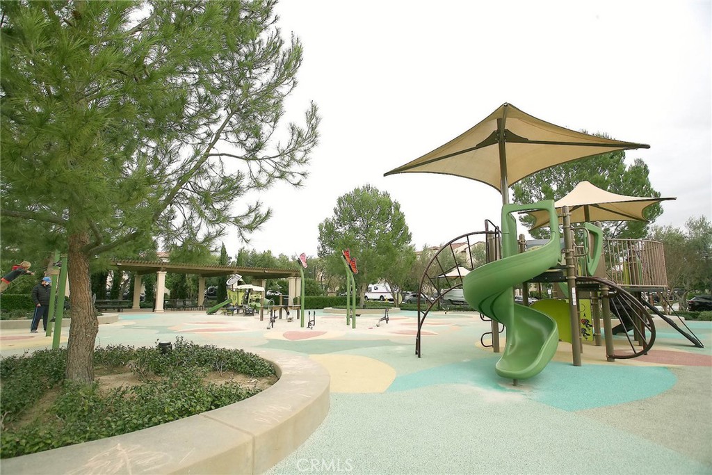 Tristania - Residential Lease