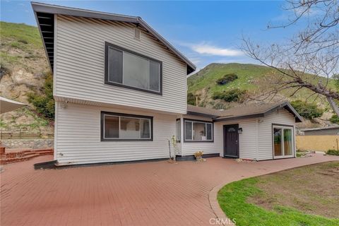 Photo of 9707 Foothill, Sylmar, CA 91342 (MLS # IG26047935)