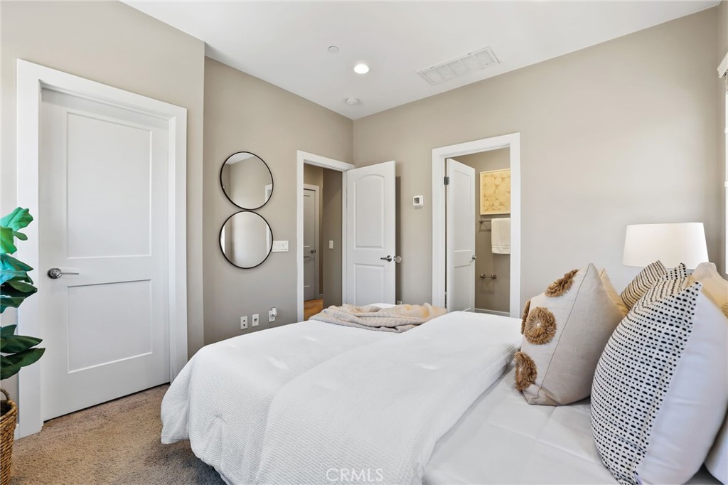 IRONRIDGE - Residential