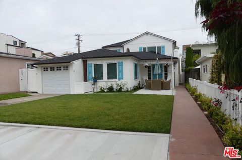 Photo of 309 309.5 Jasmine Avenue, Corona Del Mar, CA 92625 (MLS # 26851913)