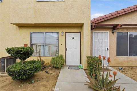 1700 E Avenue Q14 14 Palmdale CA 93550