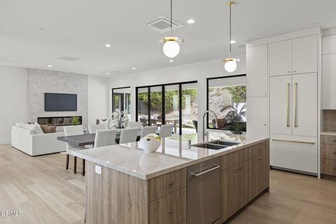 Tiny photo for 259 Via Pasito, Ventura, CA 93003 (MLS # V1-35198)