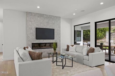 Tiny photo for 259 Via Pasito, Ventura, CA 93003 (MLS # V1-35198)