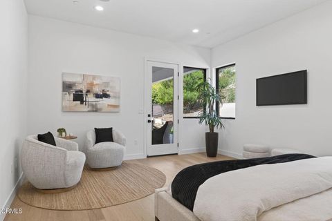 Tiny photo for 259 Via Pasito, Ventura, CA 93003 (MLS # V1-35198)