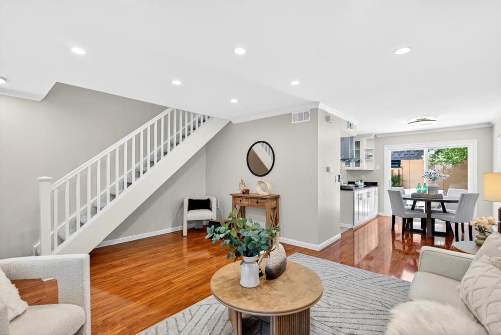 125 Connemara Way