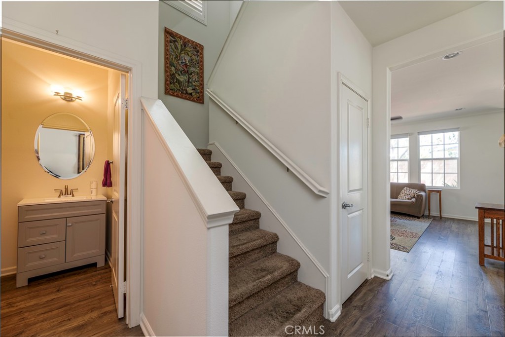 303 S Cadiz Court